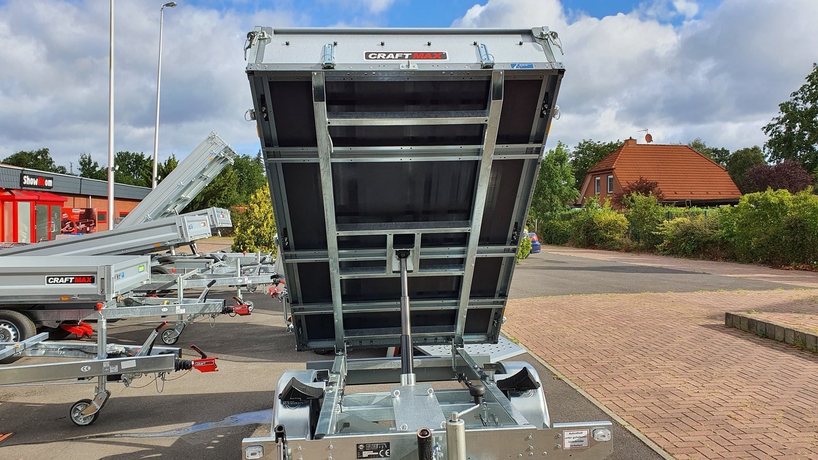 STEMA-ROCKO®1-1500kg-Rueckwaertskipper-mit-Elektrohydraulik-Handpumpe-13