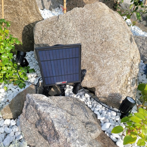 CRAFTMAX-LED-Strahler-gruen-fuer-Garten-grosses-Solar-Panel-2