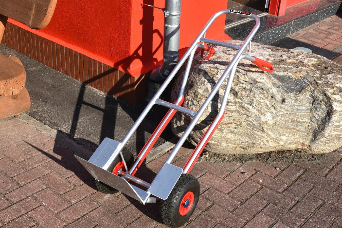 CRAFTMAX-Aluminium-Sackkarre-mit-Treppenrutsche-150-kg-2