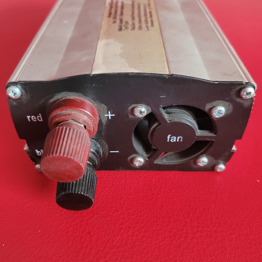 Spannungswandler-von-12V-auf-230V-Wchselrichter-DC-12V-auf-230V-AC-mit-1-EU-AC-Steckdose-2