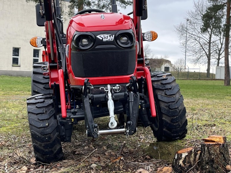 WH-Farmpower-125-red-Schmalspurschlepper-25-PS-3