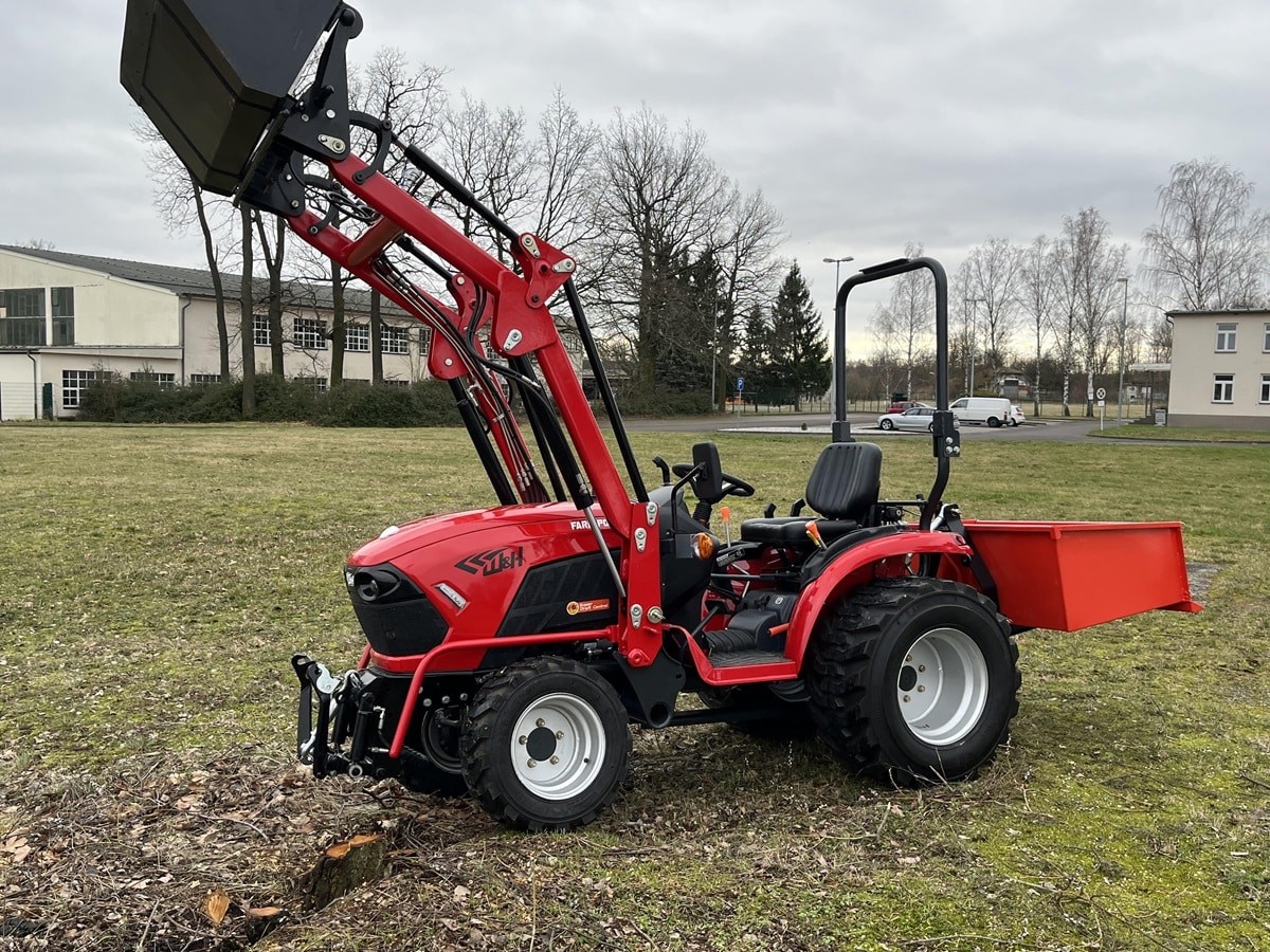 WH-Farmpower-125-red-Schmalspurschlepper-25-PS-5
