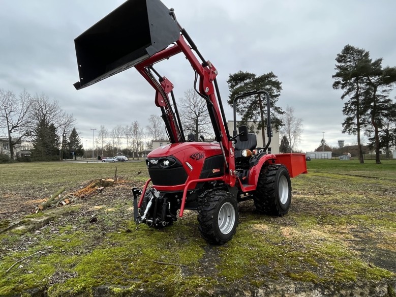 WH-Farmpower-125-red-Schmalspurschlepper-25-PS-15