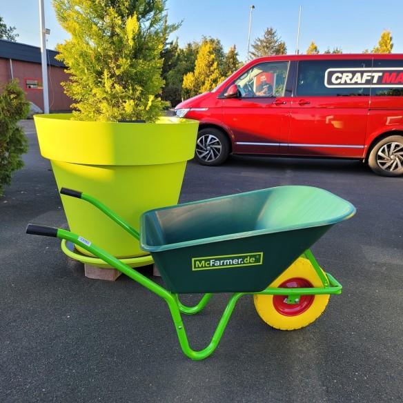 McFARMER-Schubkarre-100-L-apfelgruene-PP-Mulde-pannenfreies-PU-Rad-250kg-3