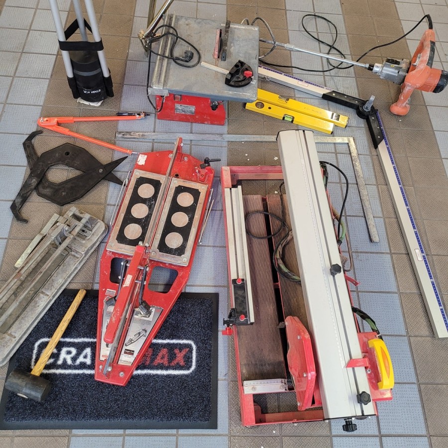 CRAFTMAX-Fliesenschneidmaschine-elektrisch-neigbarer-Edelstahltisch-mit-Winkelskala-verstellbarer-Winkelanschlag-Parallelanschla