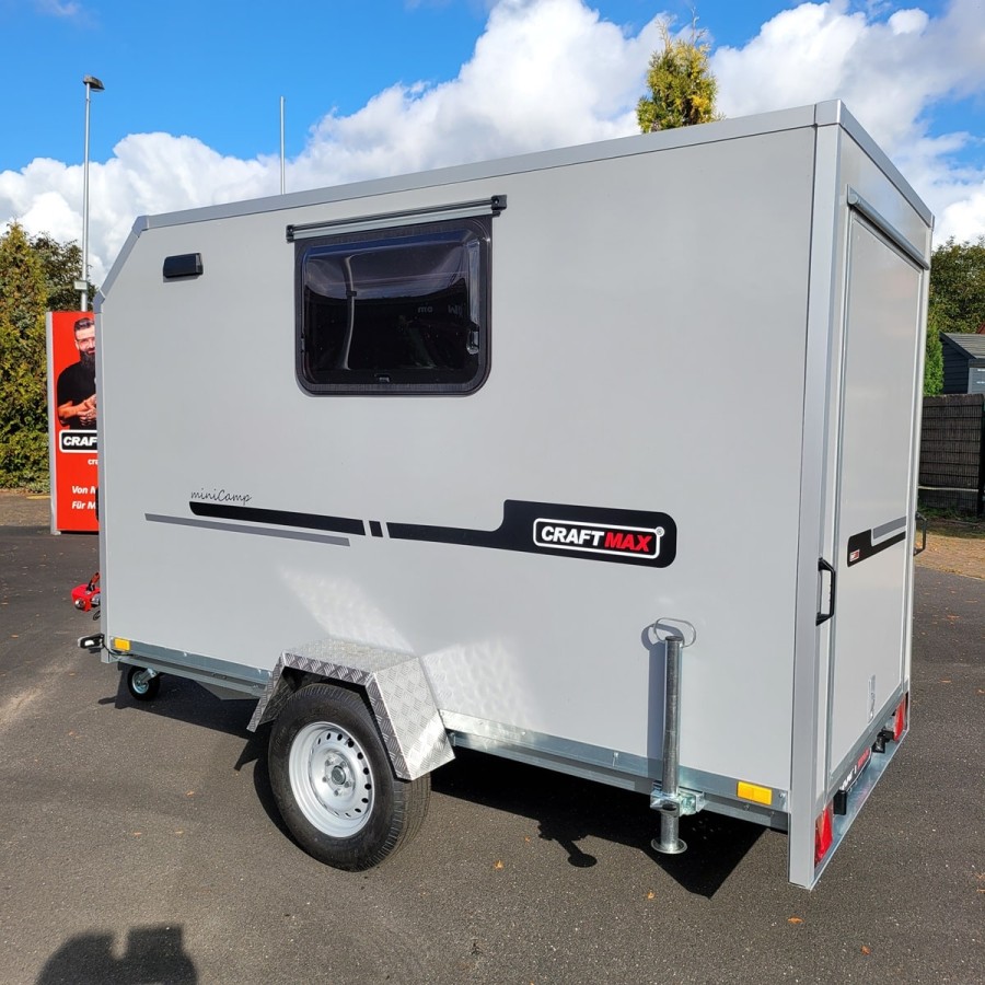 CRAFTMAX-OffRoad-Camping-Anhaenger-1300kg-Einachs-3.00x1.50x1.80m-mit-Klappe-nach-oben-Fenster-Tuer-100kmh-1