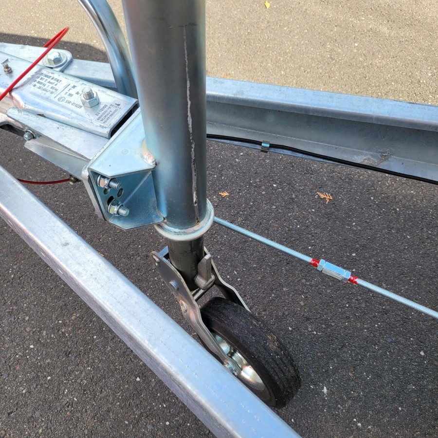 CRAFTMAX-OffRoad-Camping-Anhaenger-1300kg-Einachs-3.00x1.50x1.80m-mit-Klappe-nach-oben-Fenster-Tuer-100kmh-13
