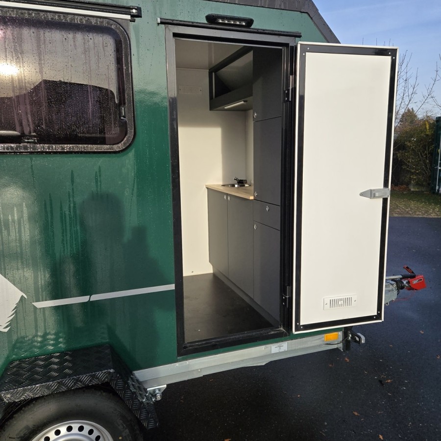 OffRoad-line®-1300-miniCamp-EVO-3.05x1.65x1.60m-mit-3-4Klappe-Fenster-Dach-u.-Seitenfenster-Tuer-100kmh-2