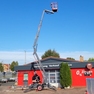 CRAFTMAX-Arbeitsbuehne-16m-Teleskoparm-220V-Benzinmotor-selbstfahrend-mit-FB-1 2