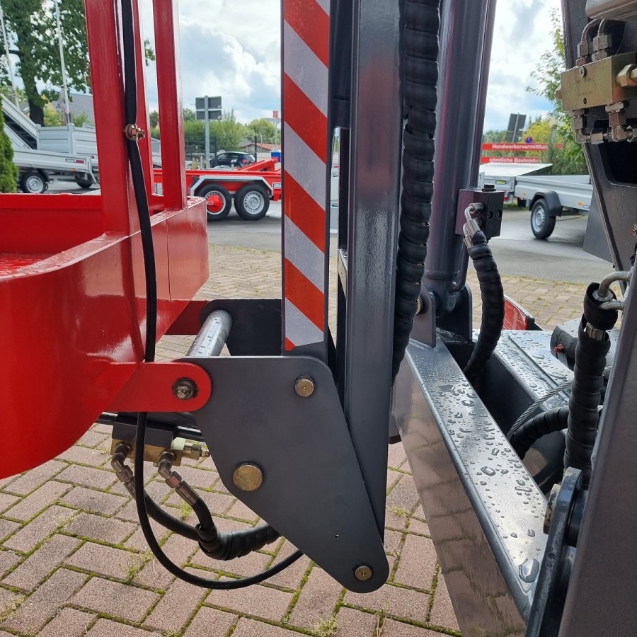 CRAFTMAX-CTHTCZBH-14-Anhaengerarbeitsbuehne-hydr.-Teleskoparm-10