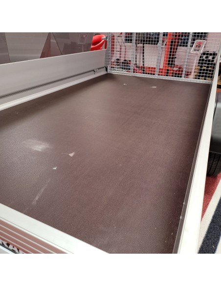 CRAFTMAX-KLAPPFIX-Kastenanhaenger-1300-Kg-ALU-Bordwaende-Stahlgitterheckklappe-Auffahrrampe-3000x1550x350mm-3