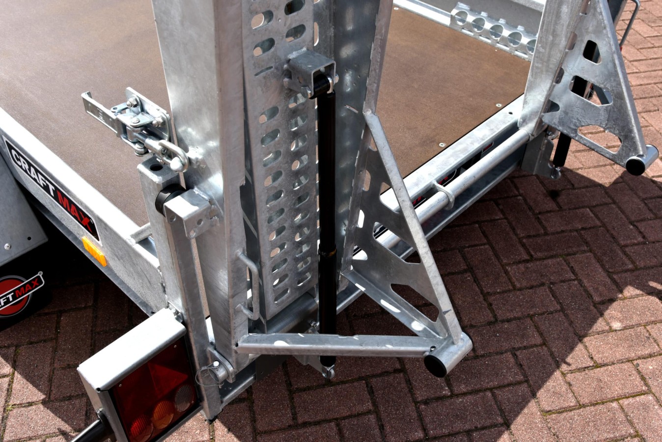 CRAFTMAX-Baumaschinentransporter-BMAT-O2-27-30-14.2-2700kg-9-scaled-1