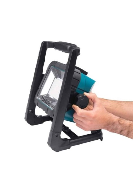MAKITA-DEADML805-LED-Bautrahler-AKKU-230V-Betrieb-Lichtstrom-750-Lumen-2