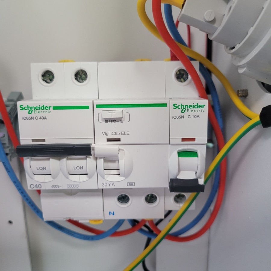 CRAFTMAX-Energiesaeule-mit-4-Steckdosen-220V-16A-Edelstahlgehaeuse-mit-LED-Beleuchtung-Smart-Payment-H-100cm-4