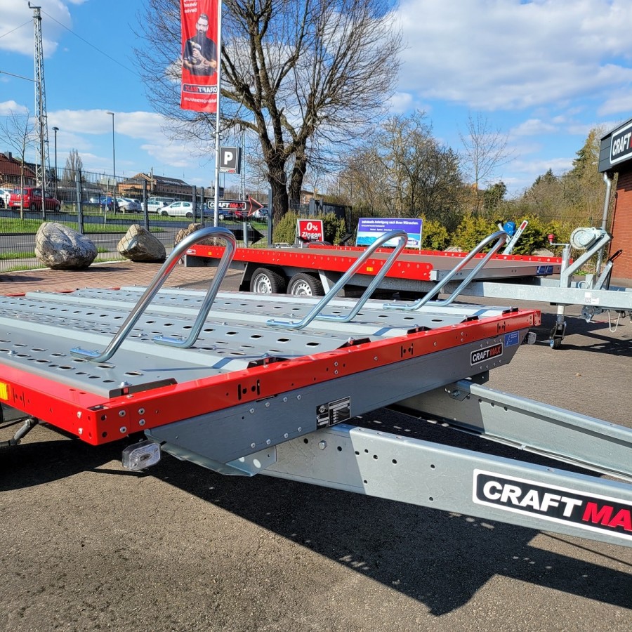 CRAFTMAX-Racer-1500-Motorradtransporter-3.01×1.83m-3-Motorraeder-Rampe-2