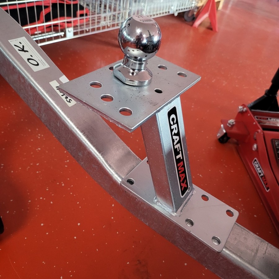 Kugelkopf-Traeger-fuer-Fahrradtraegers-auf-Anhaengerdeichsel-2