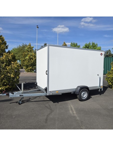 STEMA-STPK-O2-13-30-15.1.P18.2-Fuegeltueren-Kofferanhaenger-1300kg-GFK-3.05×1.57×1-1