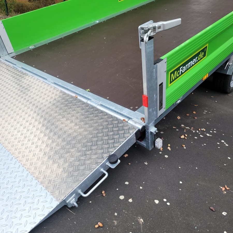 VARIOSTAR-3500-absenkbare-Pritsche-Seitenkipper-4.26x2.04x0.35m-Rampe-ALU-Bordwaende-Auffahrklappe-Funkfernbedienung-7
