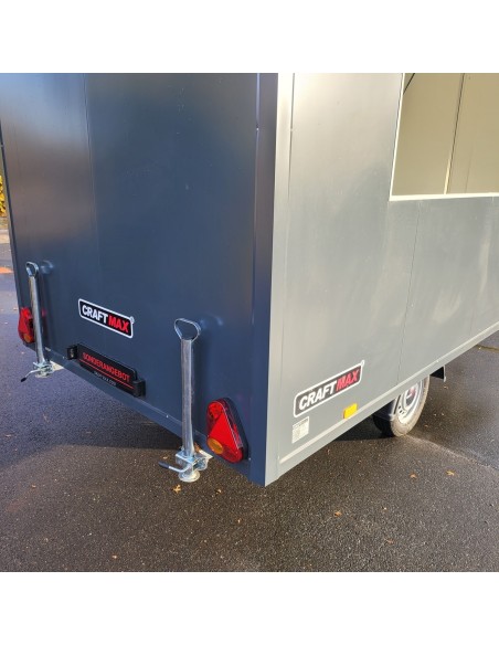 CRAFTMAX-Verkaufsanhaenger-Foodtruck-750-2.97x1.95x2.18m-Thermo-Sandwichpanele-seitliche-Verkaufsklappe-3