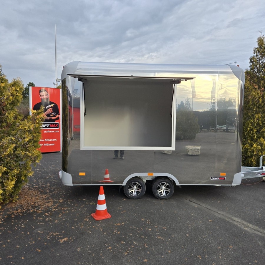 Verkaufsanhaenger-STREAMER-2700-3.75×2.25×2.30m-Edelstahl-Thermo-Sandwichpanele-mit-seitlicher-Verkaufsklappe-Stuetzen-ALU-Felge