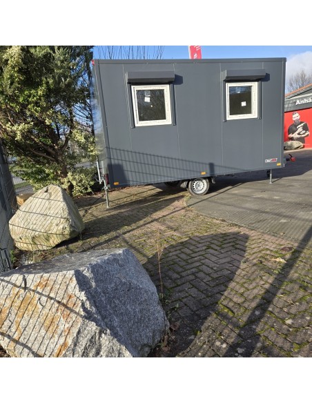 Tiny-Haus-1350kg-PKW-Anhaenger-Thermo-Sandwichpanele-3.95x2.41x2.17m-gebremst-2-Fenster-Tuer-zum-Selbstausbau-2