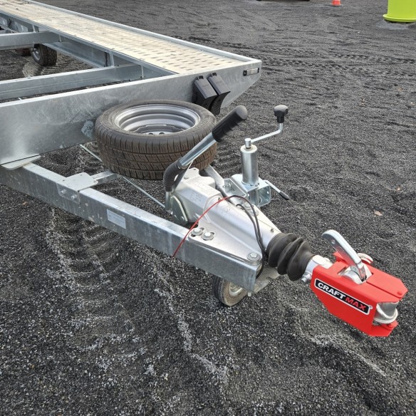 XXL-Autotransporter-3500kg-850cm-Ladeflaeche-3-achsig-4