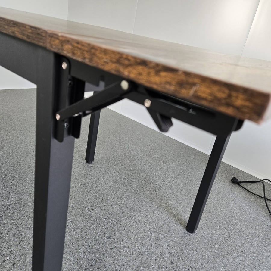 Tisch-mit-klappbaren-Seitenteilen-braun-5