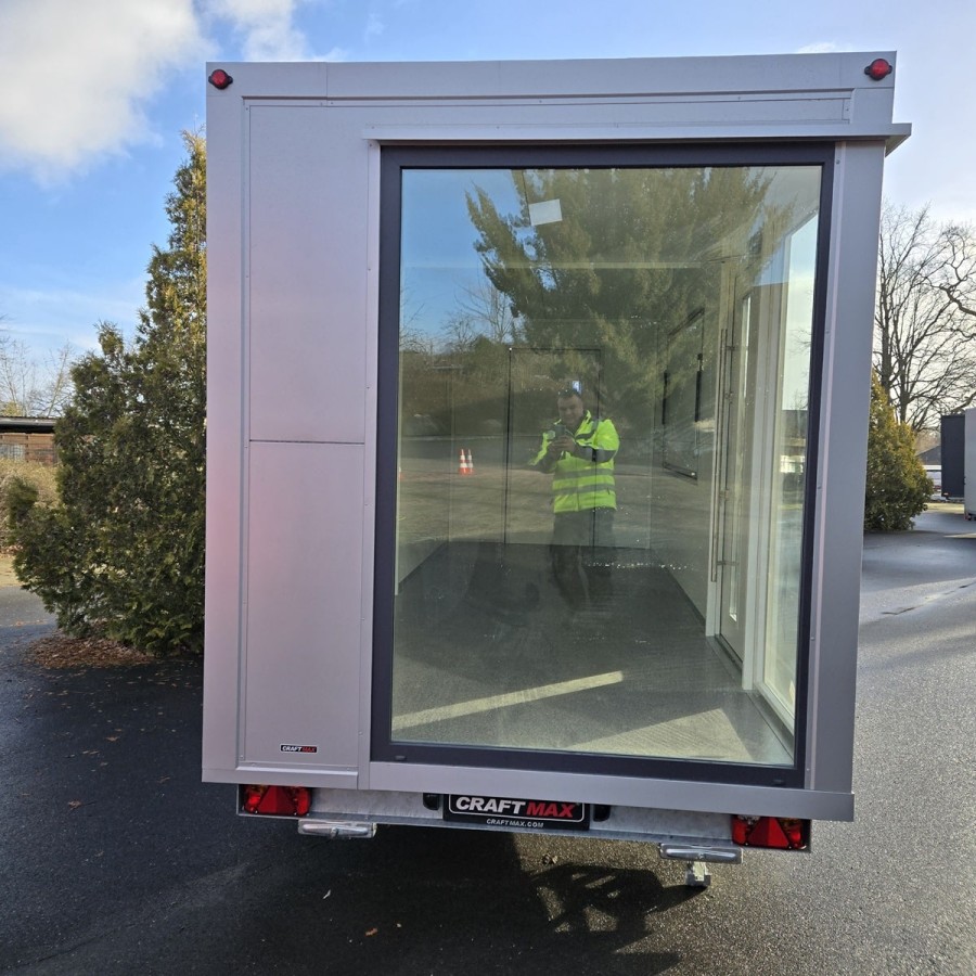 MobilOffice-2700-Thermo-Sandwichpanele-6.00-x-2.20-x-2.40m-grosse-Glasfenster-u.-Tuerelemente-Verkaufsklappe-12