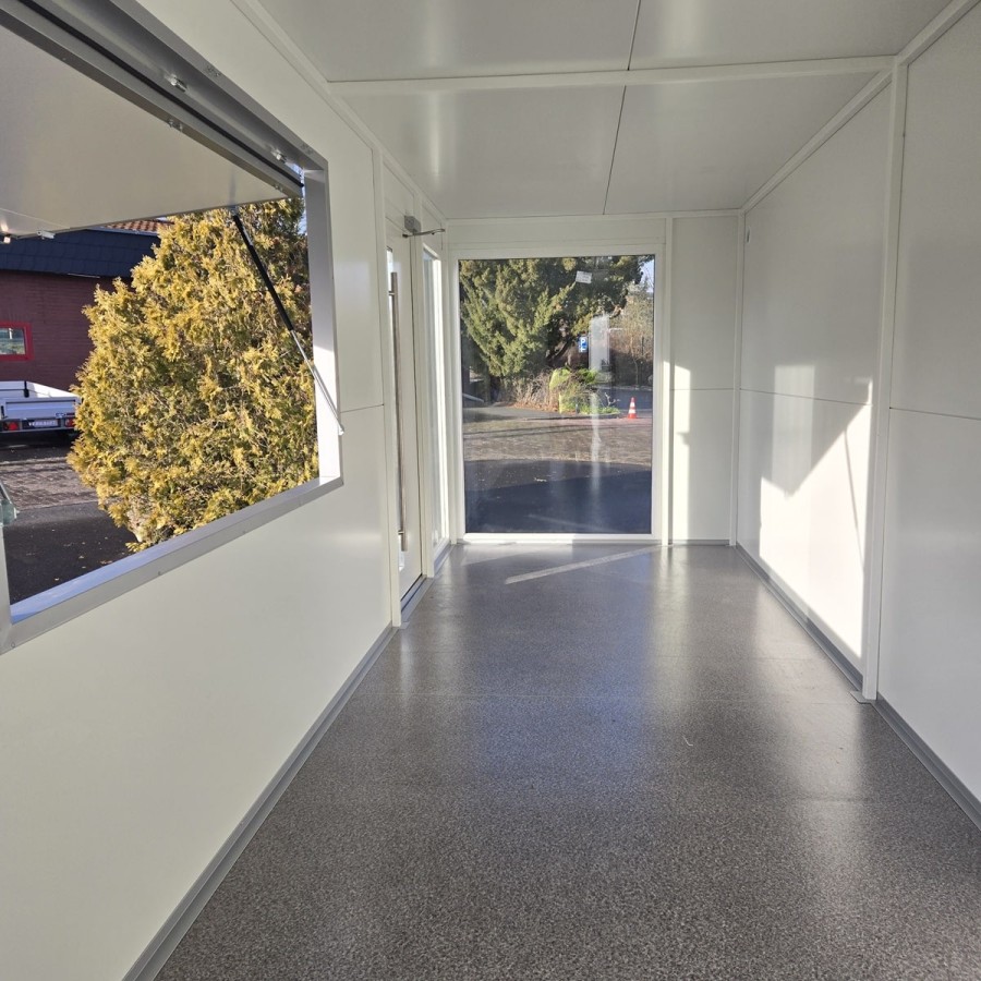 MobilOffice-2700-Thermo-Sandwichpanele-6.00-x-2.20-x-2.40m-grosse-Glasfenster-u.-Tuerelemente-Verkaufsklappe-3