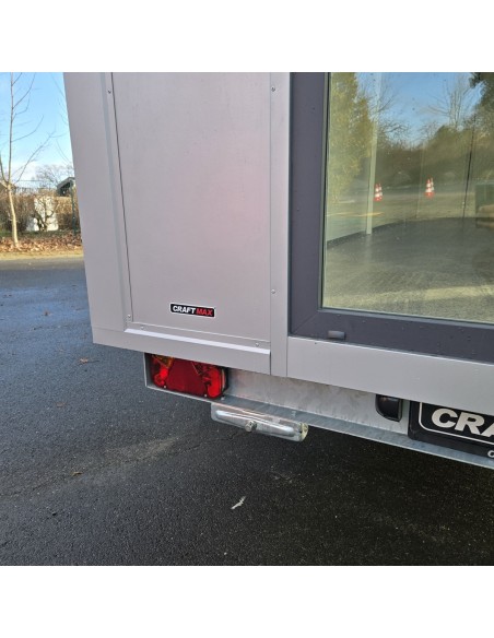 MobilOffice-2700-Thermo-Sandwichpanele-6.00-x-2.20-x-2.40m-grosse-Glasfenster-u.-Tuerelemente-Verkaufsklappe-16
