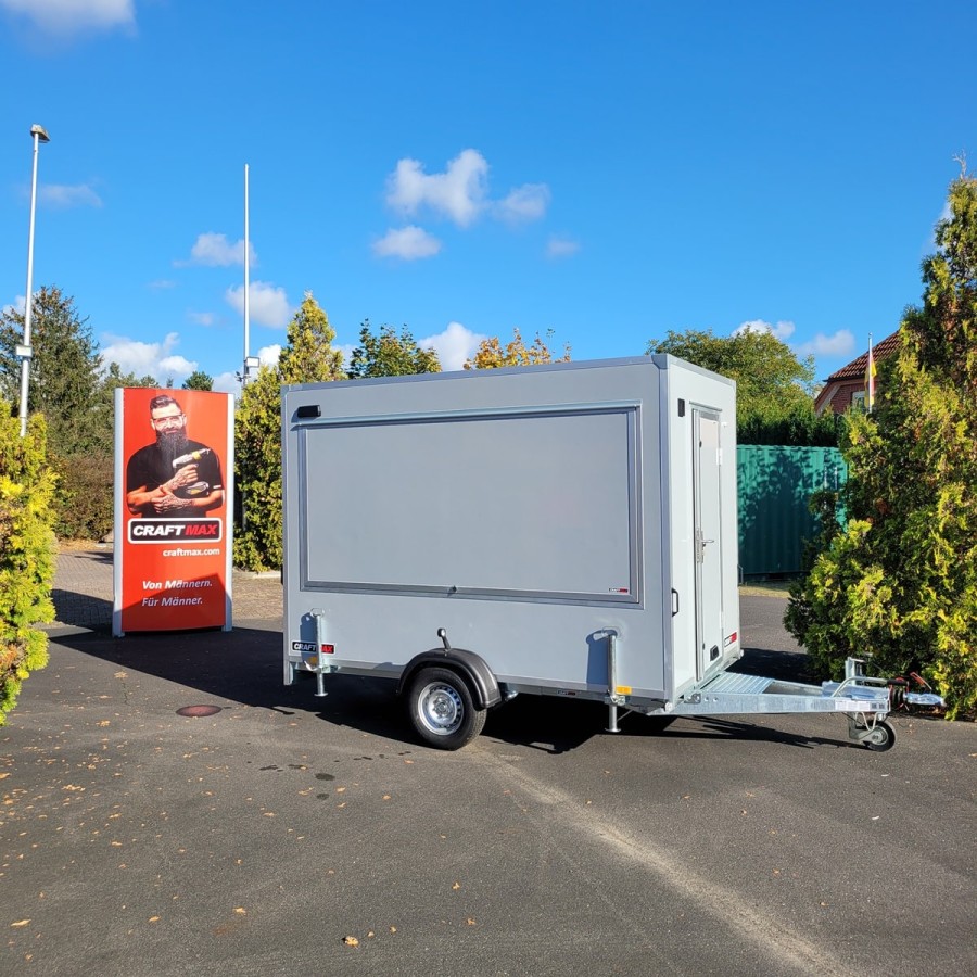 CRAFTMAX-Verkaufsanhaenger-Foodtruck-1300-3.00x1.80x2.00m-Thermo-Sandwichpanele-mit-seitlicher-Verkaufsklappe-Stuetzen-Steckdose