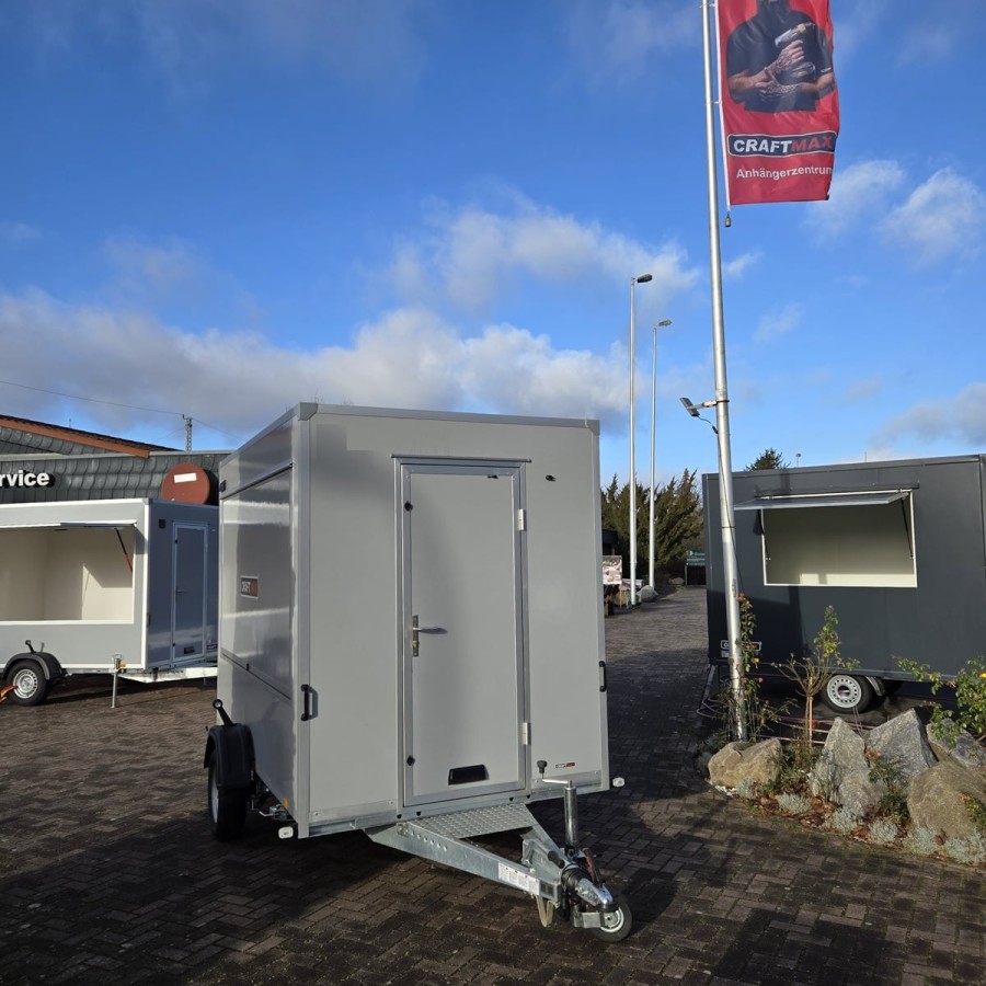 Verkaufsanhaenger-Foodtruck-1300-3.05x1.77x2.29m-Thermo-Sandwichpanele-mit-seitlicher-Verkaufsklappe-Stuetzen-Steckdosen-100kmh-