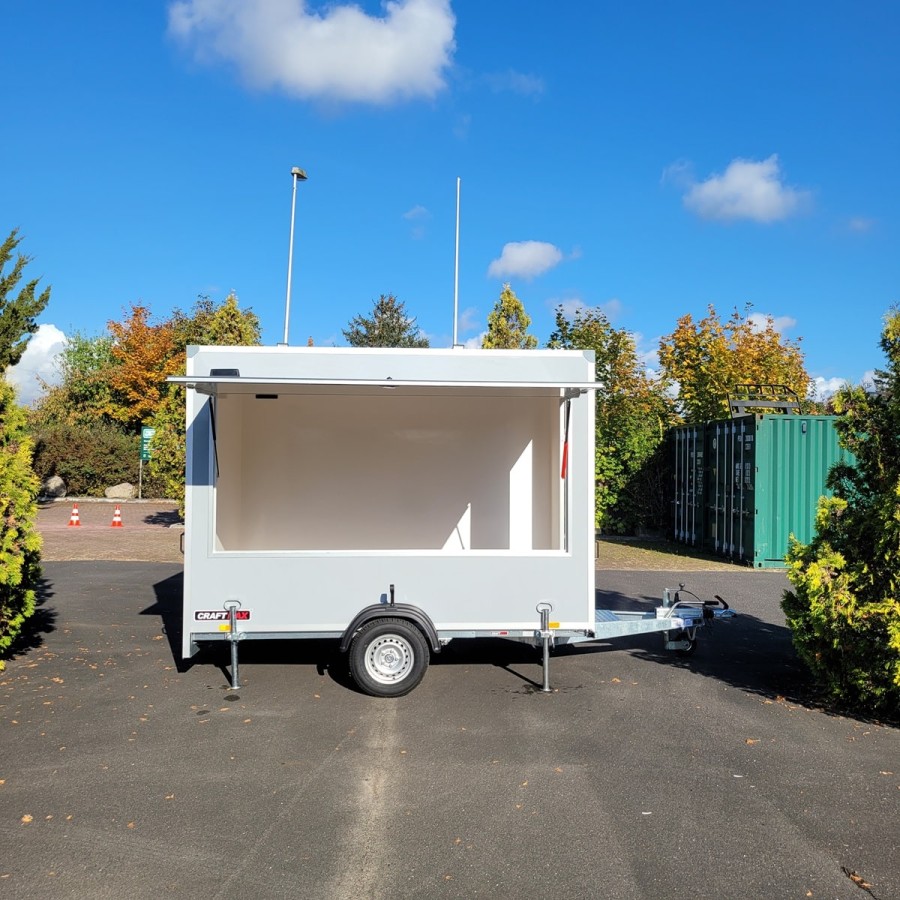 CRAFTMAX-Verkaufsanhaenger-Foodtruck-1300-3.00x1.80x2.00m-Thermo-Sandwichpanele-mit-seitlicher-Verkaufsklappe-Stuetzen-Steckdose