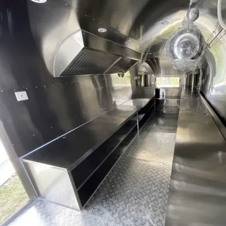 Verkaufsanhaenger-Air-STREAM-ER-2000-4.00x2.18x2.35m-Edelstahlwaende-Kuecheneinrichtung