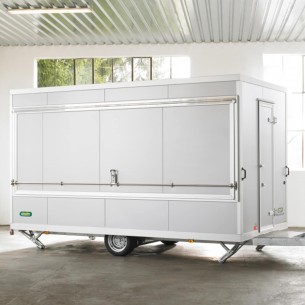 UNSINN-VM-1500-Verkaufsanhaenger-mit-hochwertigen-eloxierten-Sandwichpanelen-seitlicher-Verkaufsklappe-Teleskop-Scherenstuetzen 2