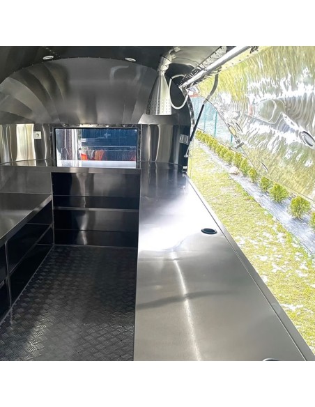 Verkaufsanhaenger-Air-STREAM-ER-2000-4.00x2.18x2.35m-Edelstahlwaende-gedaemmt-grosse-Verkaufsklappe-Fenster-Stuetzen-Innenaussta