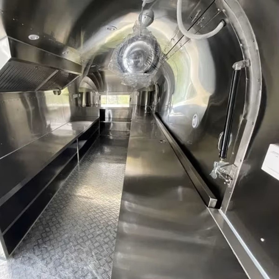 Verkaufsanhaenger-Air-STREAM-ER-2000-4.00x2.18x2.35m-Edelstahlwaende-Kuecheneinrichtung