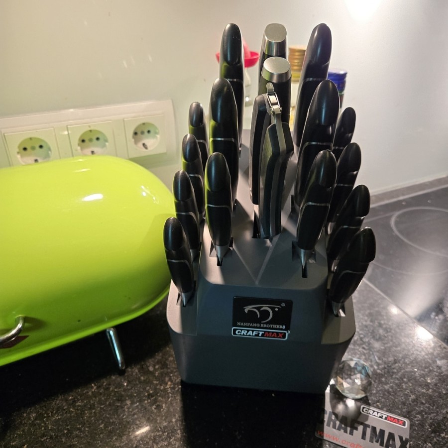 Damast-Kuechenmesser-Set-mit-gehaemmerten-Griffen-super-scharf-18-teiliges-Luxus-Set-mit-Block-5