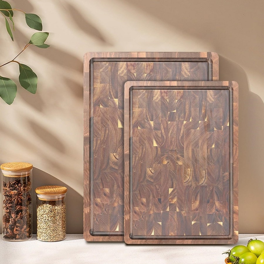 PREMIUM-Holzschneidebrett-aus-Akazienholz-Hirnholz-mit-rutschfesten-Fuessen-in-Profi-Groesse-42x30x2-5