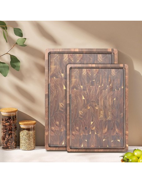 PREMIUM-Holzschneidebrett-aus-Akazienholz-Hirnholz-mit-rutschfesten-Fuessen-in-Profi-Groesse-42x30x2-5