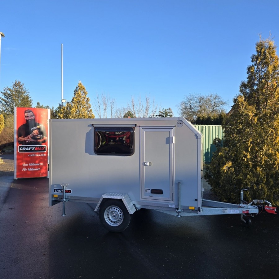CRAFTMAX-Campinganhaenger-750kg-gebremst-Anhaenger-3.00x1.50x1.80m-mit-Klappe-nach-oben-2-Fenster-Tuer-100kmh-3