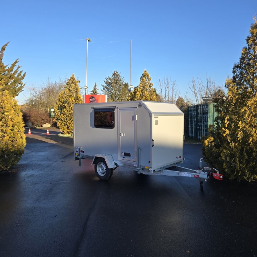 CRAFTMAX-Campinganhaenger-750kg-gebremst-Anhaenger-3.00x1.50x1.80m-mit-Klappe-nach-oben-2-Fenster-Tuer-100kmh-4