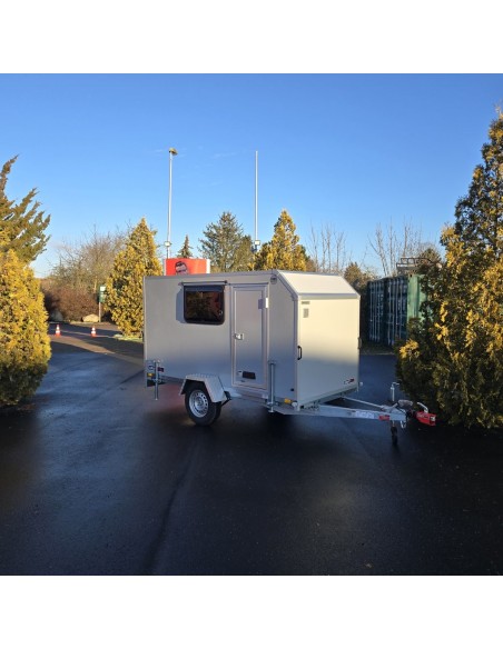 CRAFTMAX-Campinganhaenger-750kg-gebremst-Anhaenger-3.00x1.50x1.80m-mit-Klappe-nach-oben-2-Fenster-Tuer-100kmh-4
