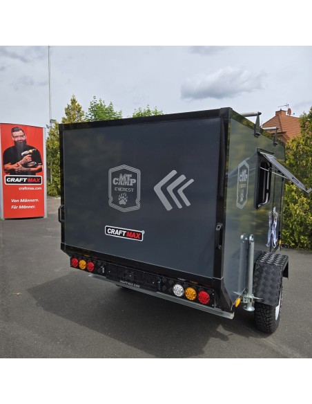 CRAFTMAX-OffRoad-Mini-Campinganhaenger-1000kg-ohne-Zwischenwand-mit-geschlossener-Heckklappe-Tuer-2-Fenster-100kmh-10