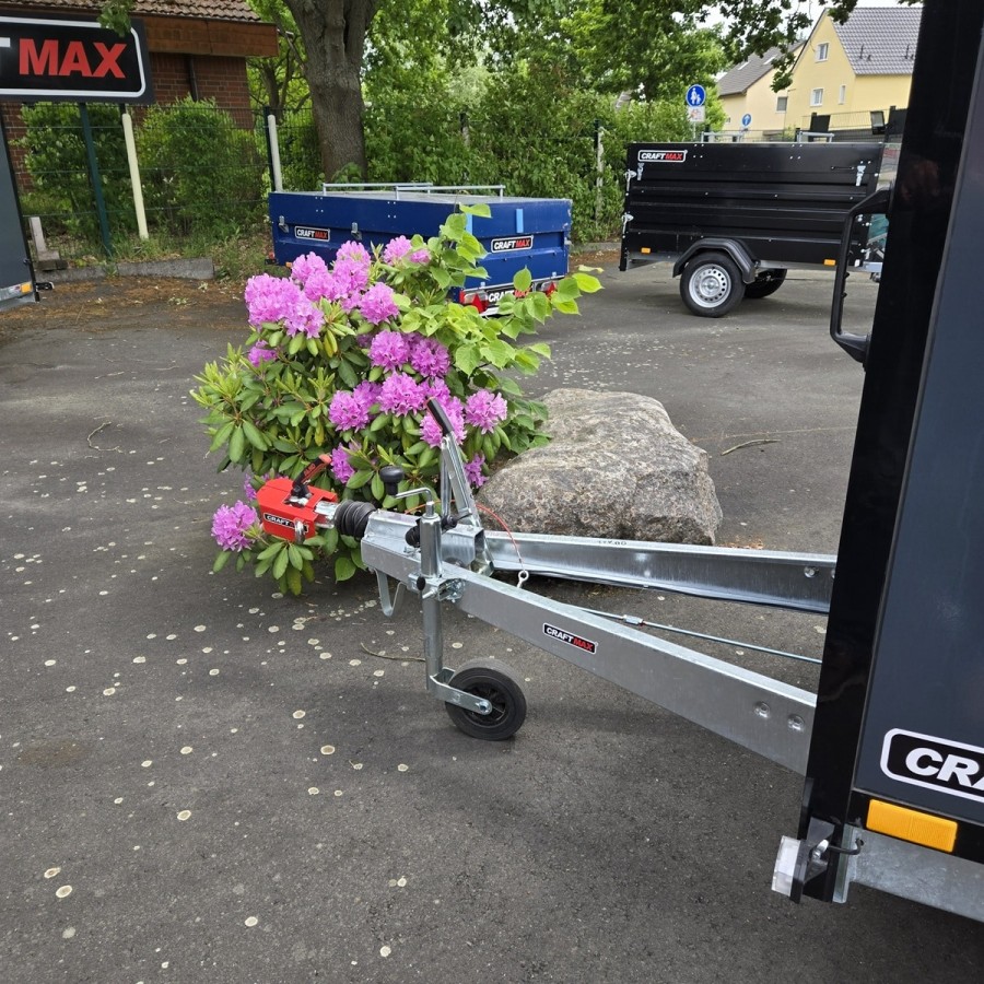 CRAFTMAX-OffRoad-Mini-Campinganhaenger-1000kg-ohne-Zwischenwand-mit-geschlossener-Heckklappe-Tuer-2-Fenster-100kmh-17