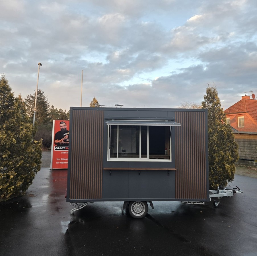 Verkaufsanhaenger-Foodtrailer-1350-3.45x1.96x2.19m-Thermo-Sandwichpanele-mit-Einbaumoebel-Abzughaube-E-Anschluss-5