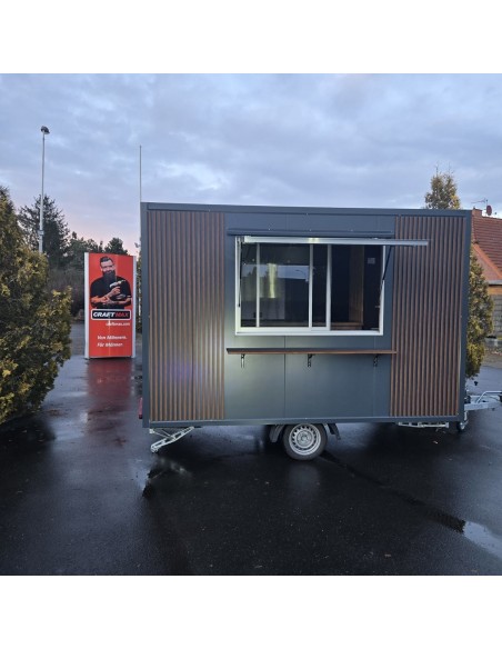 Verkaufsanhaenger-Foodtrailer-1350-3.45x1.96x2.19m-Thermo-Sandwichpanele-mit-Einbaumoebel-Abzughaube-E-Anschluss-1