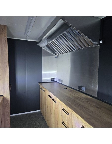 Verkaufsanhaenger-Foodtrailer-1350-3.45x1.96x2.19m-Thermo-Sandwichpanele-mit-Einbaumoebel-Abzughaube-E-Anschluss-12