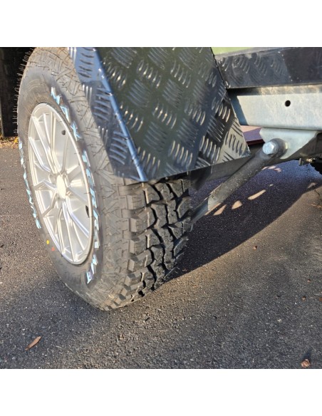 CRAFTMAX-OffRoad-Camping-Anhaenger-1300kg-Einachs-3.00x1.50x1.80m-mit-Klappe-nach-oben-Fenster-Tuer-100kmh-13