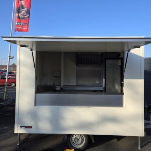 Verkaufsanhaenger-Foodtrailer-750-3.00x2.00x2.20m-Thermo-Sandwichpanele-mit-hochwertiger-Einrichtung-Deichsel-abnehmbar-1